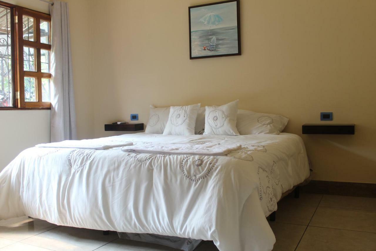 Villa Las Flores ซานซัลวาดอร์ ภายนอก รูปภาพ